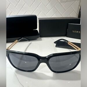 Brand New Full Set Versace Sunglasses